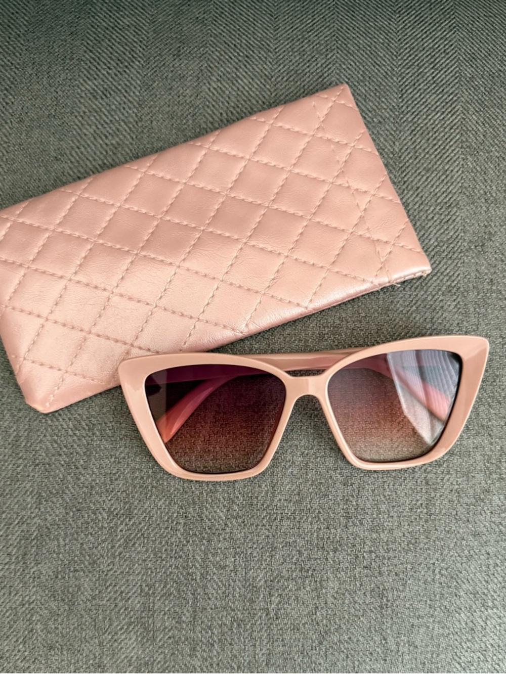 NEW Fashion Sunglasses in Dusty Pink with Ombré Lenses